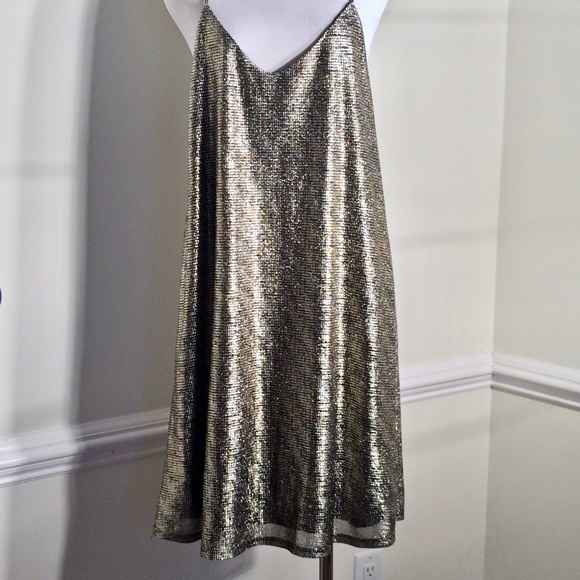 NWT. Metallic t-back mini dress by Everly. - Picture 1 of 8